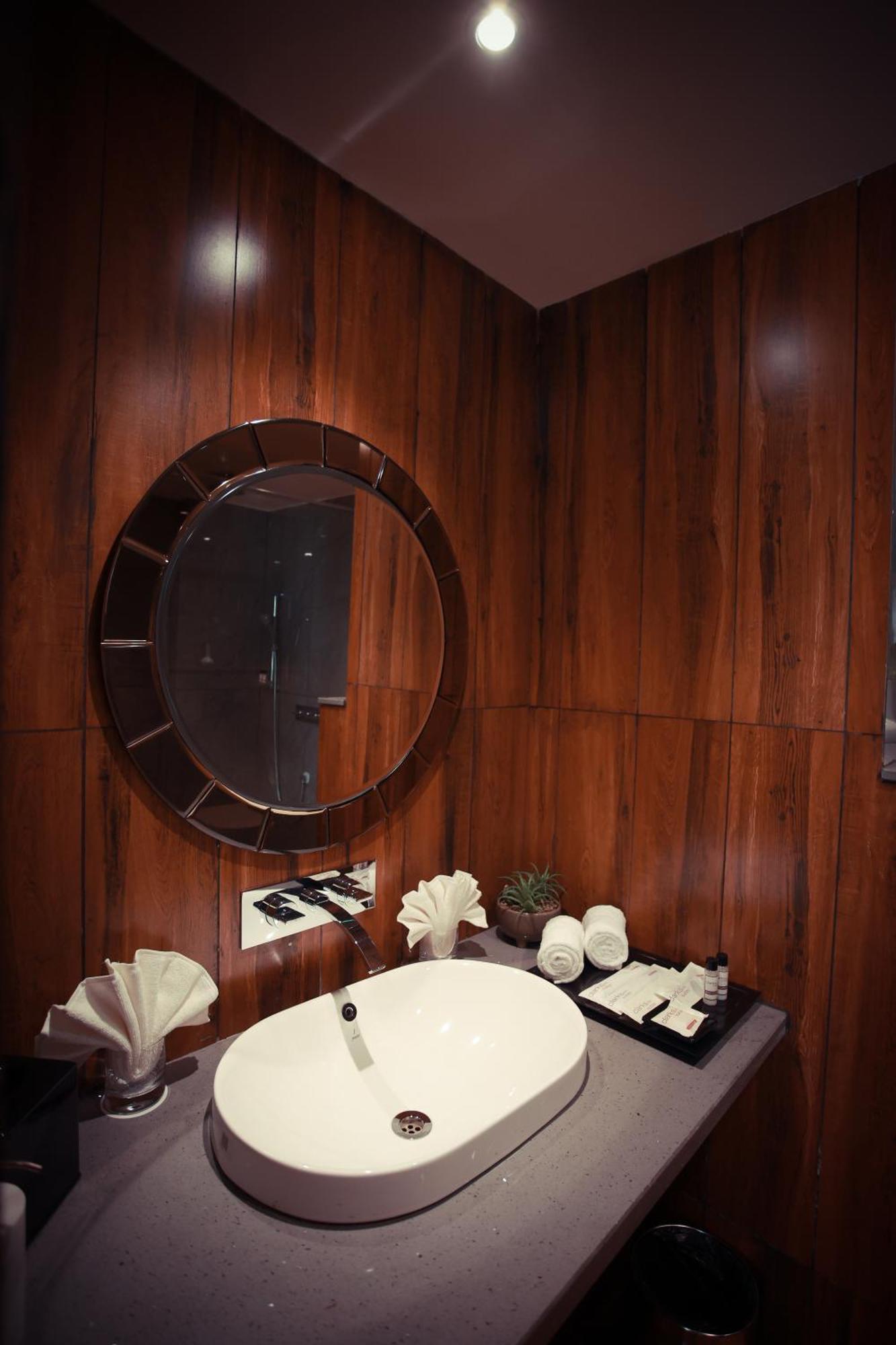 Clarks Inn Suites ชัยปุระ ภายนอก รูปภาพ